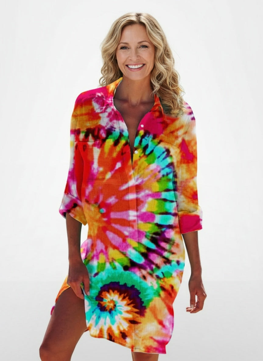 Full body view of the model wearing Robe chemise imprimée femme