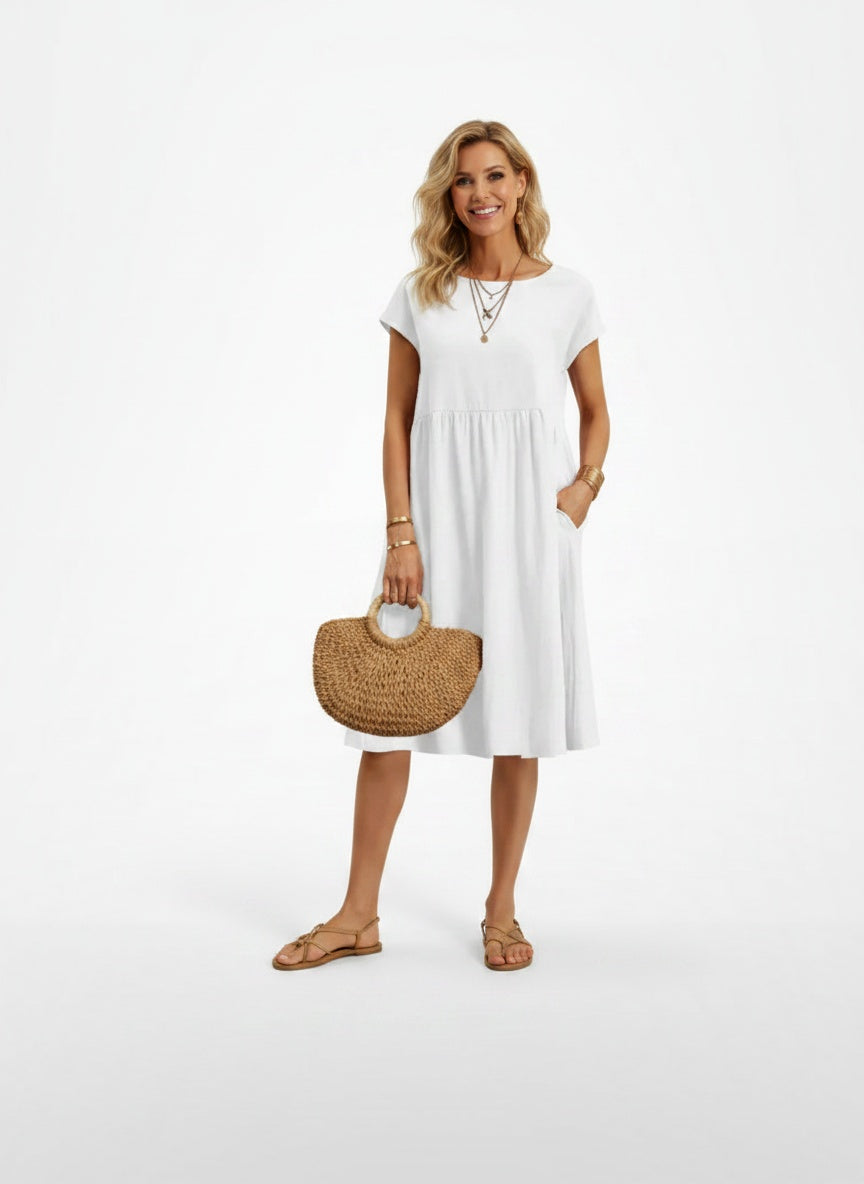 Full body view of the model wearing Robe d'été midi élégante à manches courtes femme