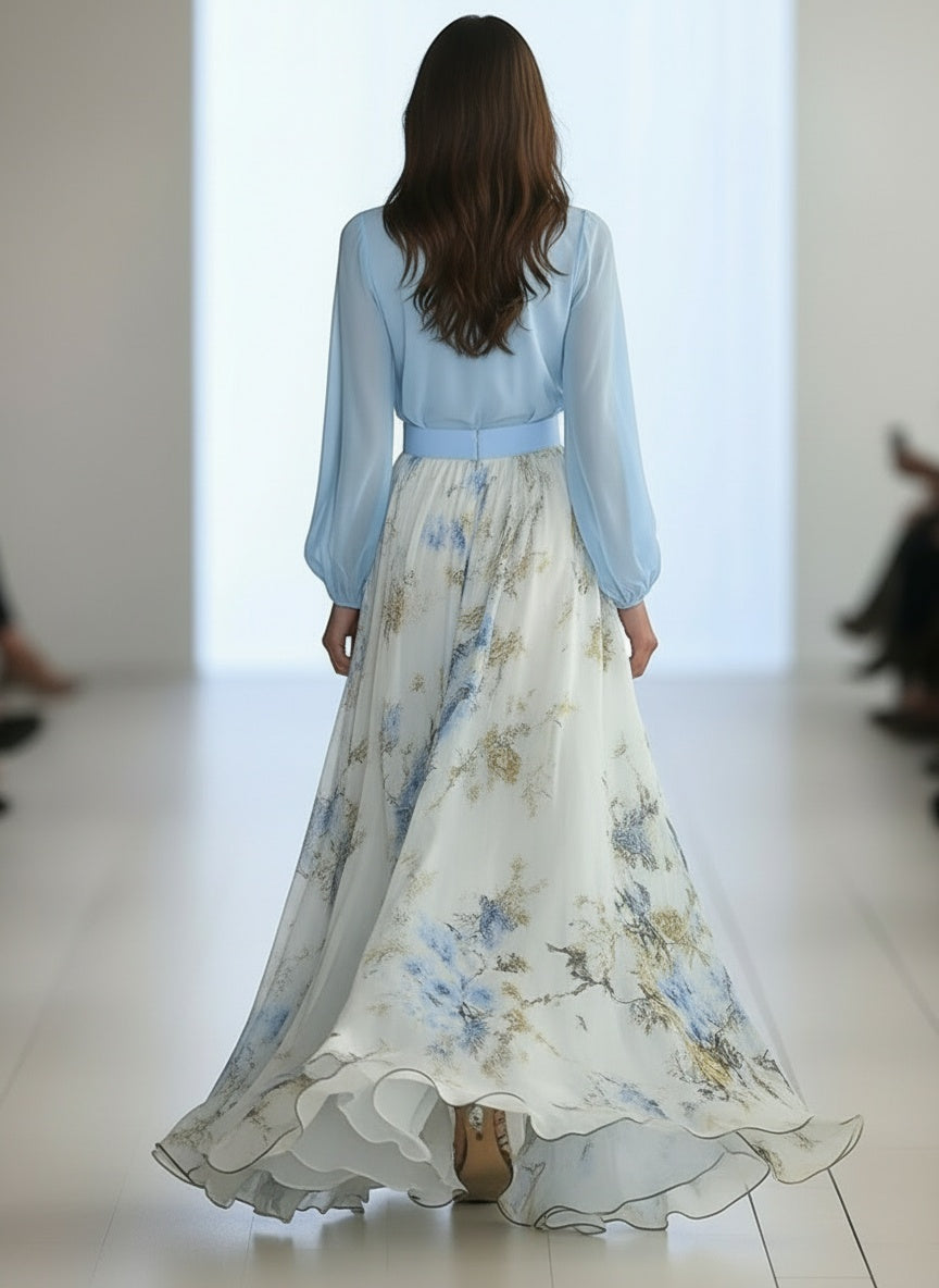 Back pose of the model wearing Robe maxi à manches longues avec décolleté plongeant en V et jupe imprimée femme