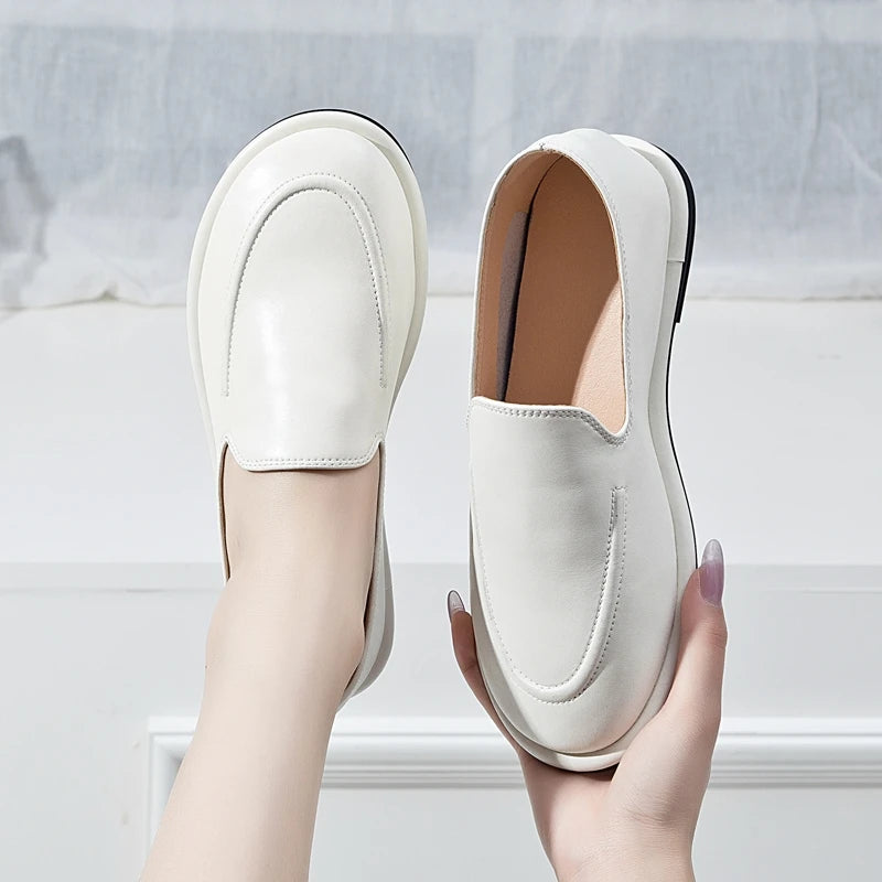 Mocassins femme à enfiler à bout rond épuré 1