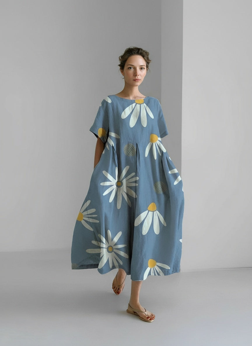 Full body view of the model wearing Robe midi imprimée à coupe ample femme