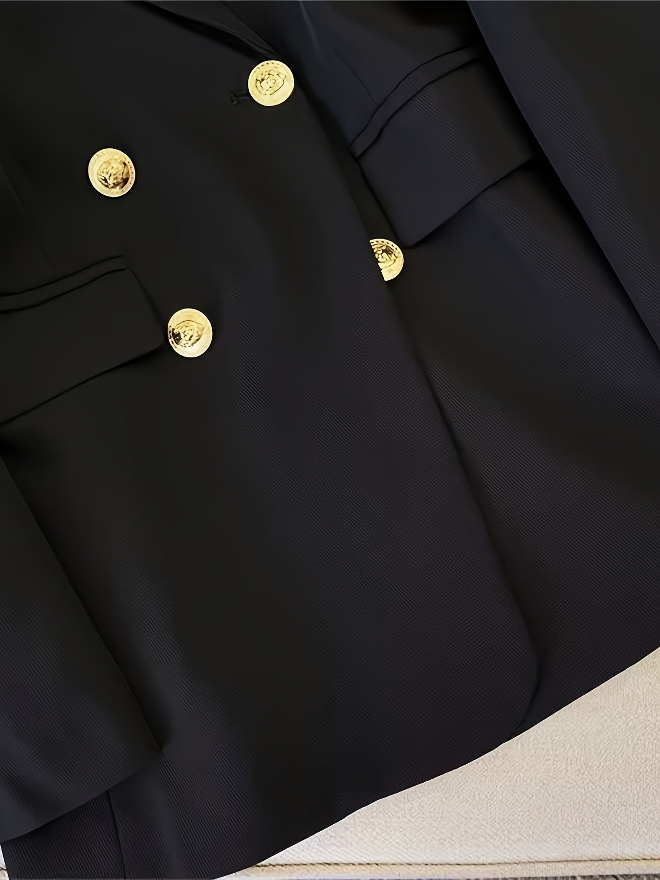 Blazer femme croisé à boutons dorés, col à revers et poches à rabat 4