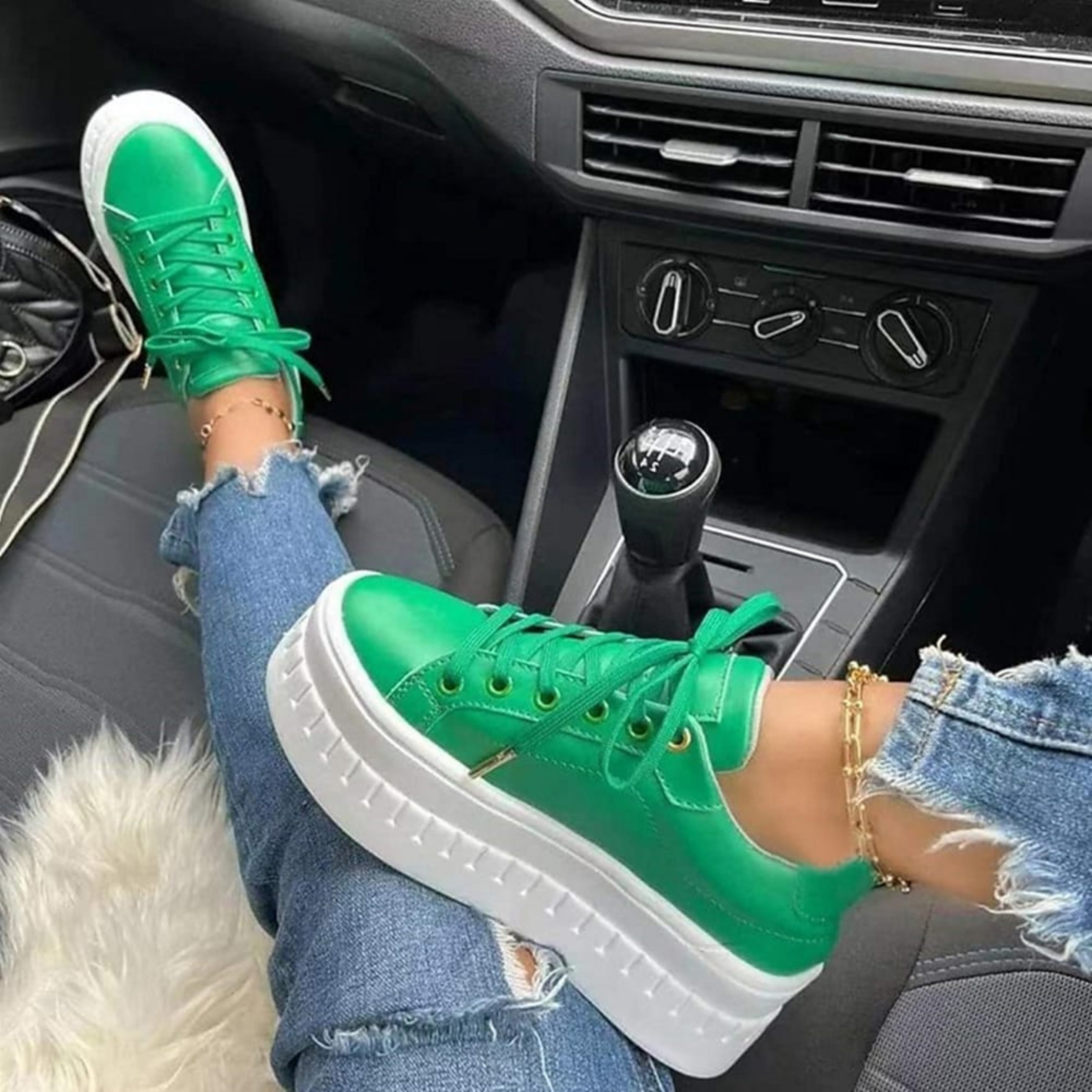 Baskets chunky femme à plateforme avec semelle épaisse, lacets et design moderne 5