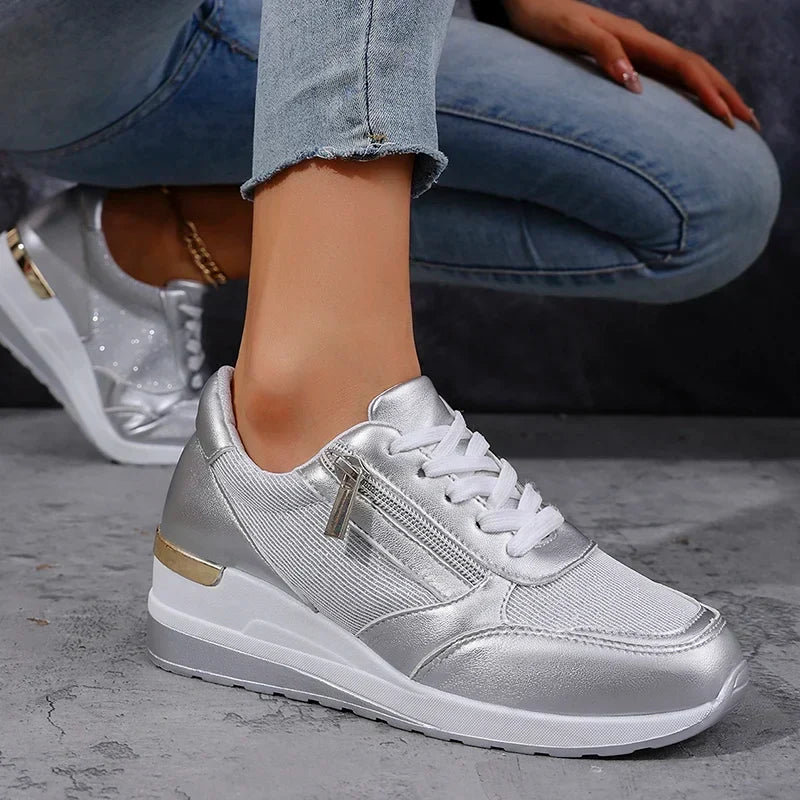 Baskets compensées femme à lacets et zip latéral avec finition métallisée 12