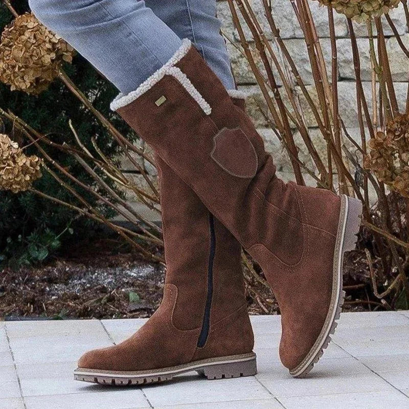 Bottes hautes femme aspect daim fourrées à fermeture éclair latérale et semelle crantée 1