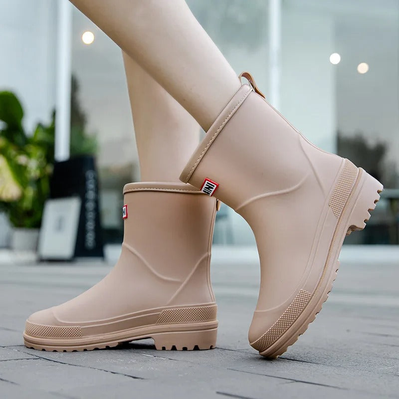 Bottines de pluie femme imperméables à enfiler avec semelle crantée et bout rond 2