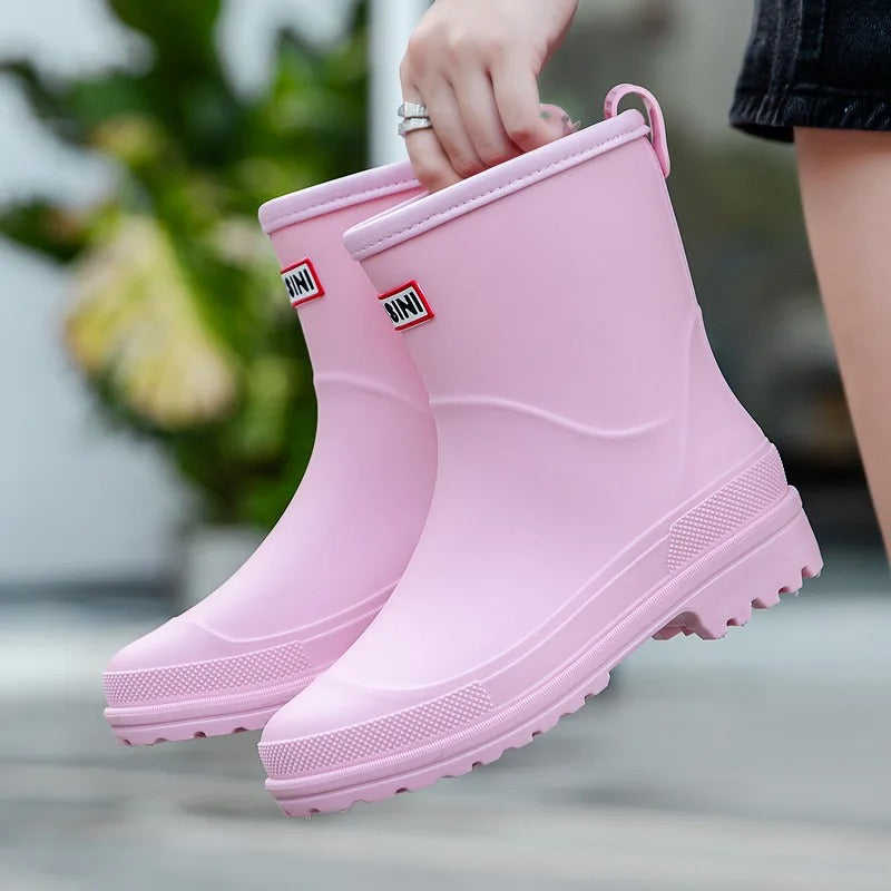 Bottines de pluie femme imperméables à enfiler avec semelle crantée et bout rond 5