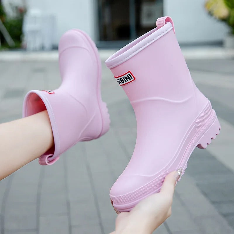 Bottines de pluie femme imperméables à enfiler avec semelle crantée et bout rond 7