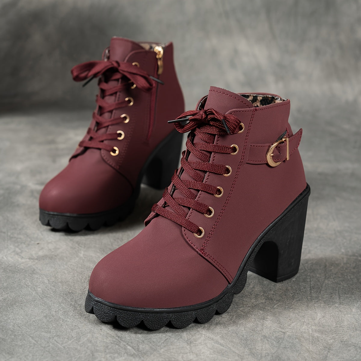 Bottines femme à lacets talon bloc et semelle plateau 1