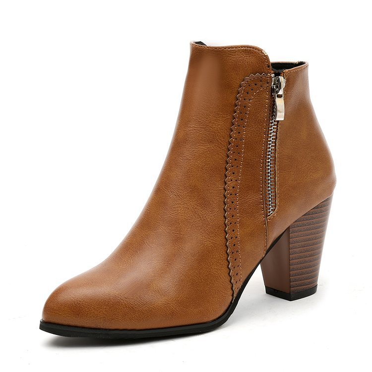 Bottines femme à talon carré et fermeture éclair latérale au design intemporel 2