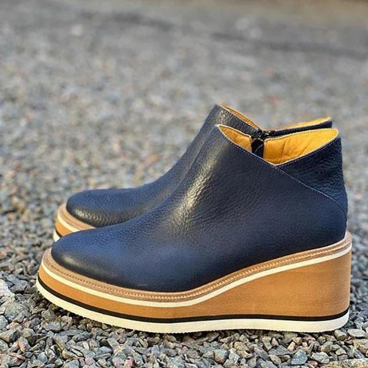 Bottines femme compensées à plateau et fermeture éclair 5