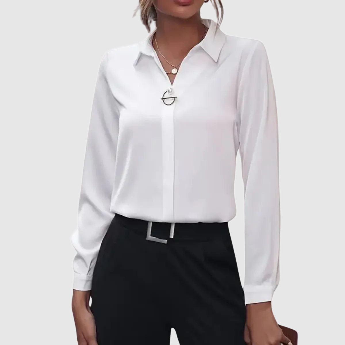 Chemisier femme manches longues boutonné à col rabattu et poignets 1