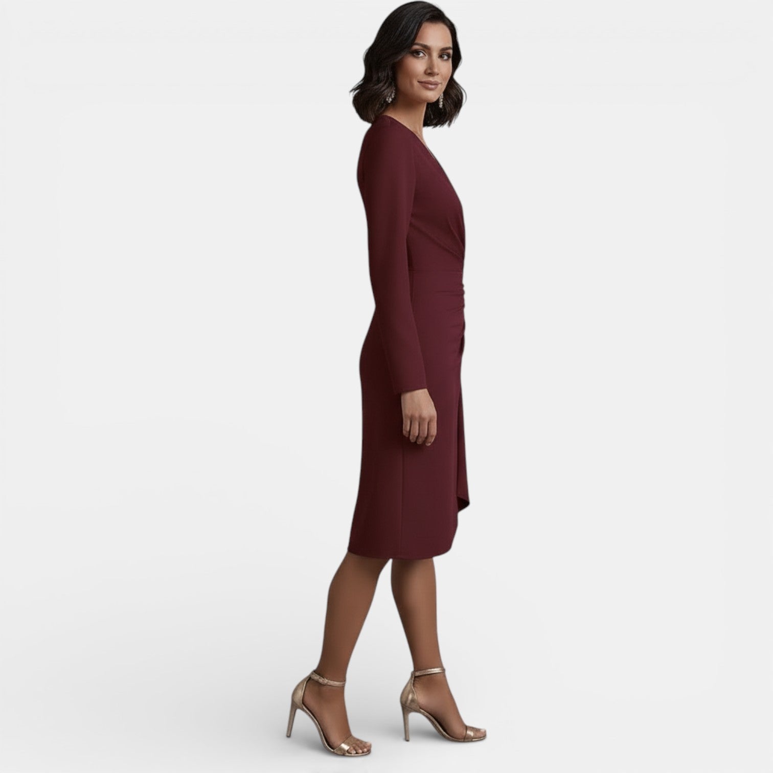 Robe midi élégante plissée à col en V et coupe trapèze