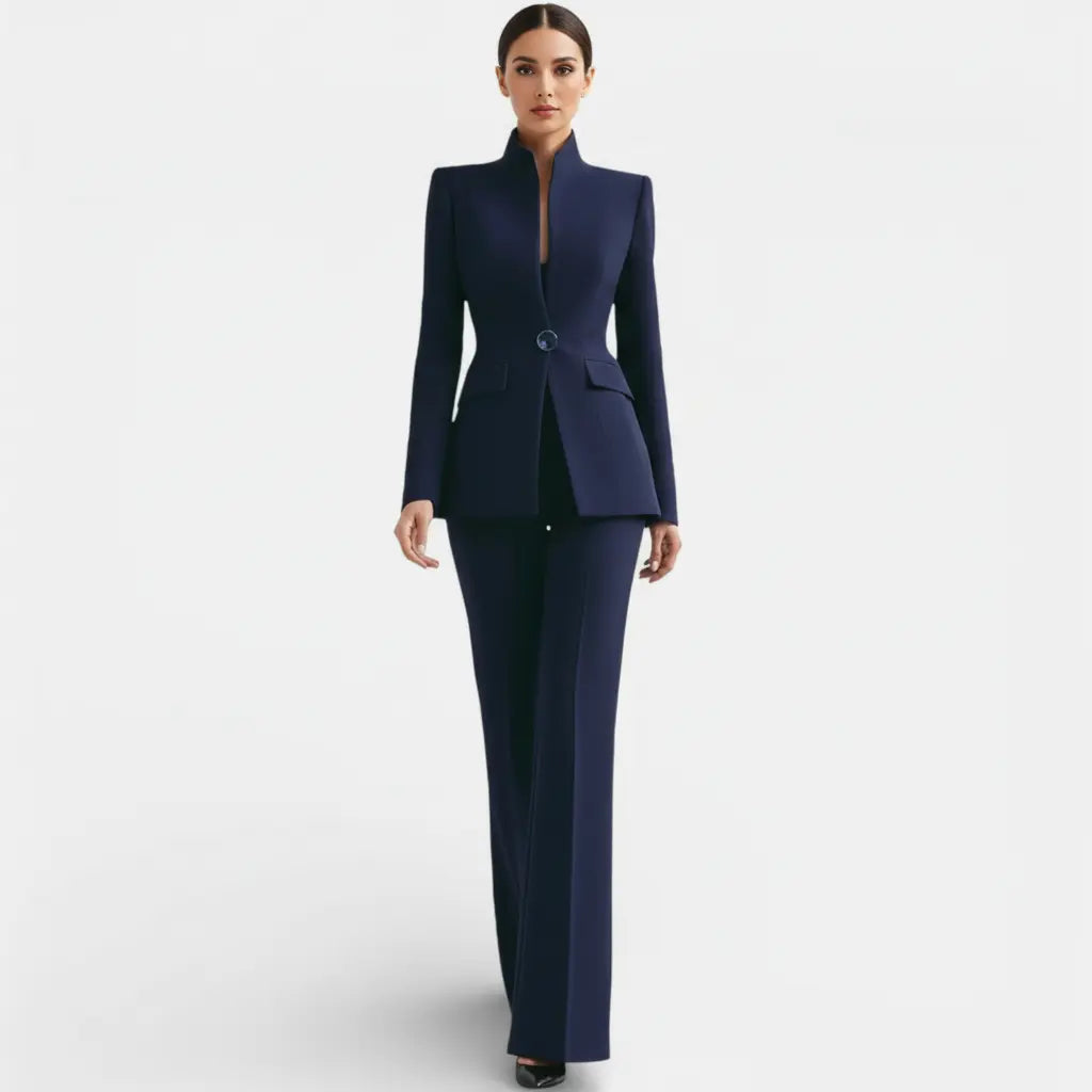 Ensemble tailleur femme veste cintrée et pantalon élégant