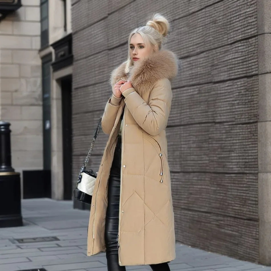 Doudoune femme longue à col en fausse fourrure amovible cintrée 17
