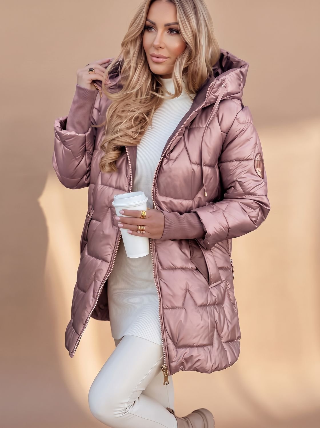 Doudoune femme mi-longue brillante à capuche ajustable 8