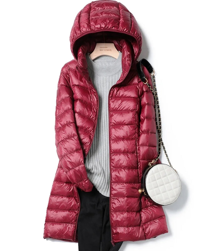 Doudoune femme mi-longue légère à capuche 10