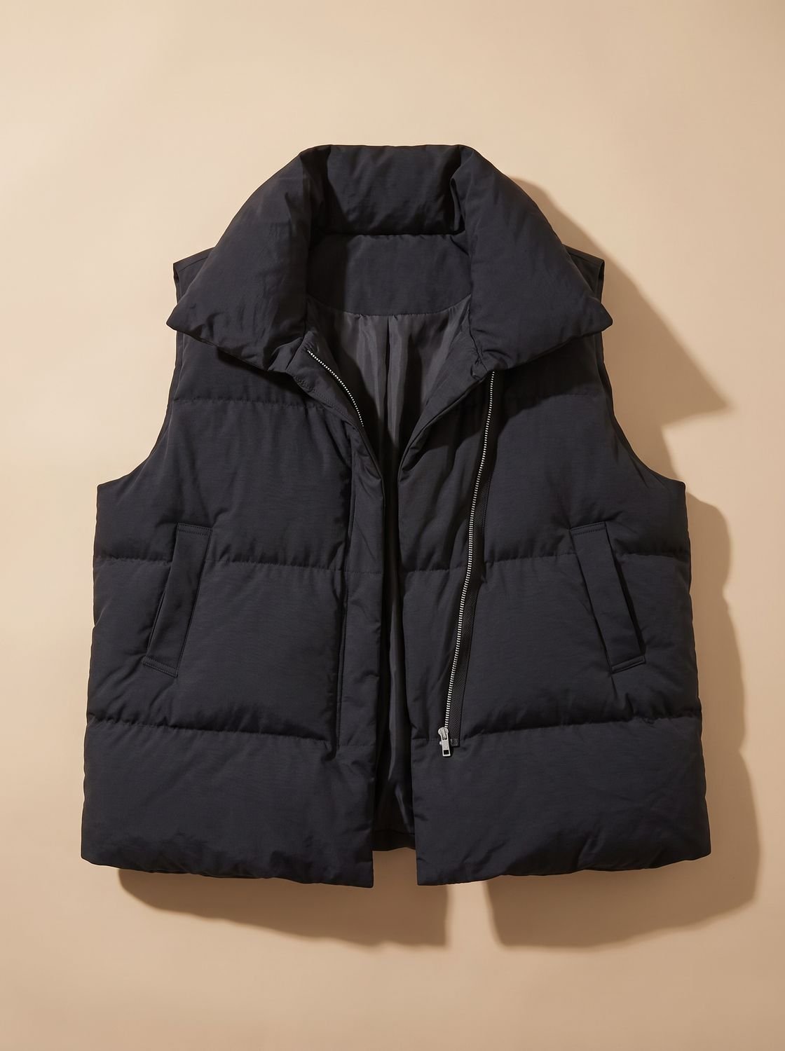 Doudoune sans manches femme courte à col châle coupe boxy zippée 6