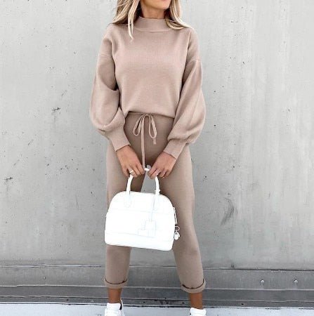 Ensemble deux pièces femme avec pull et pantalon en matière douce 10
