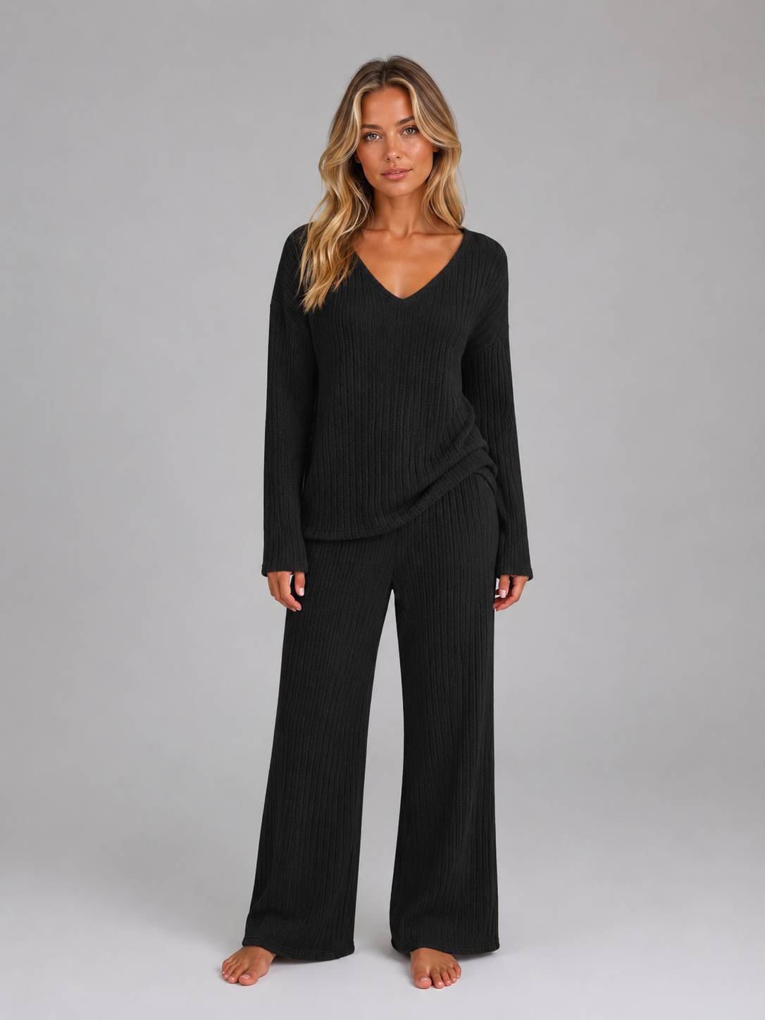 Ensemble femme en maille côtelée pull col V et pantalon large 6