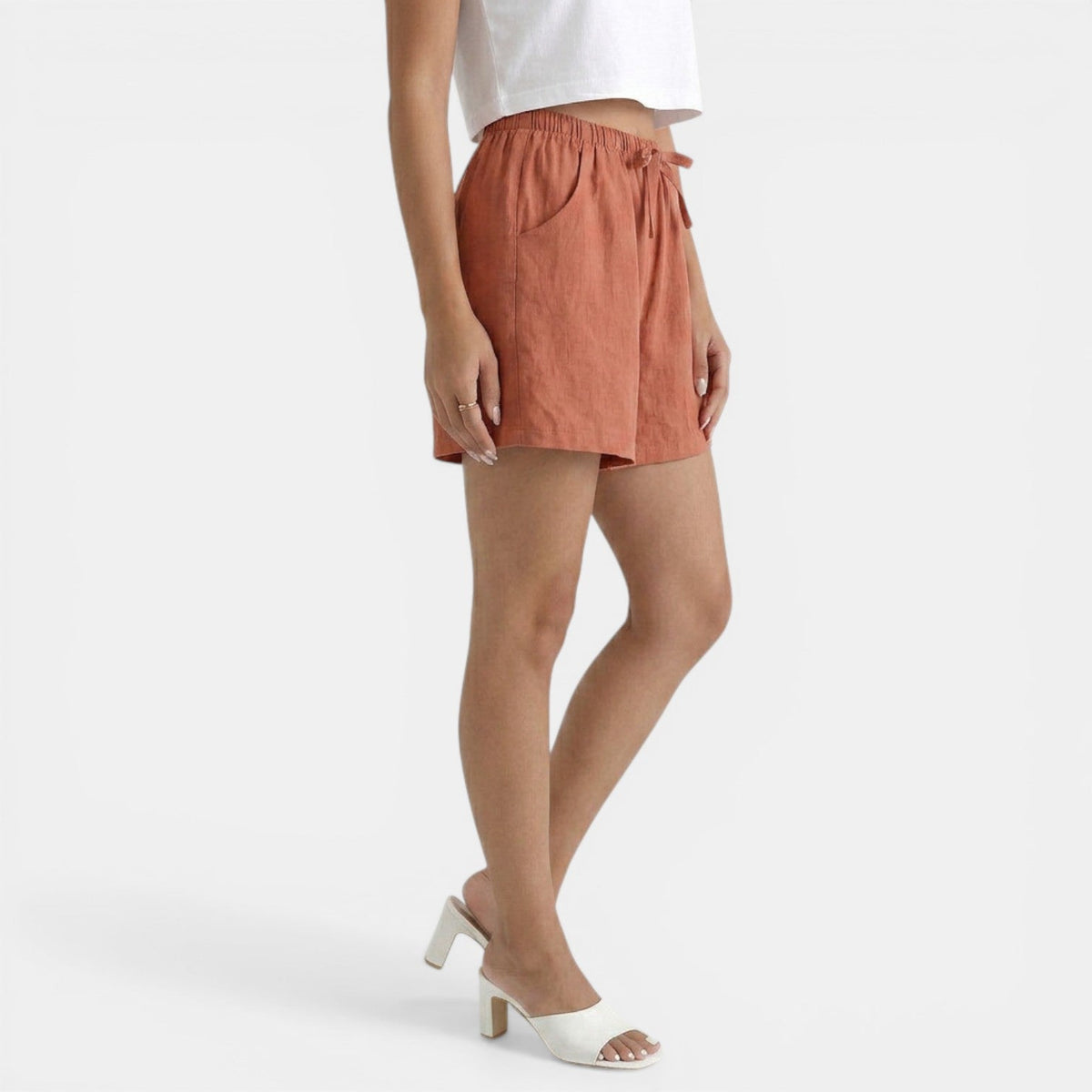 Short en lin femme pour l'été