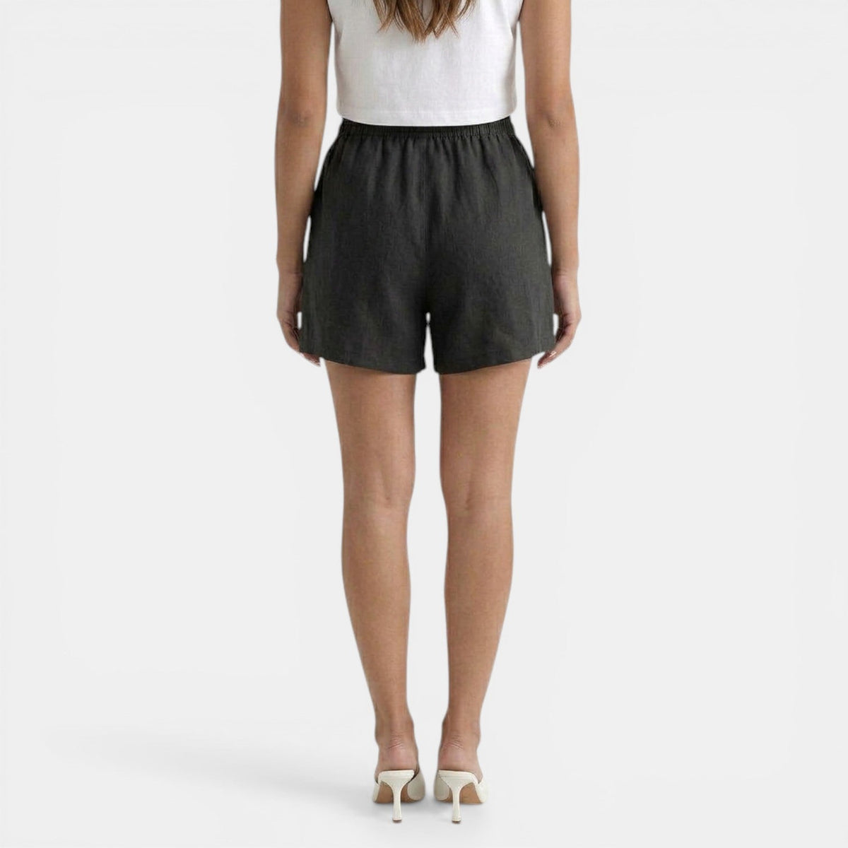 Short en lin femme pour l'été