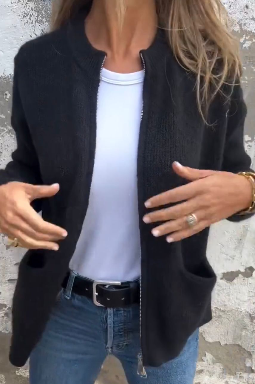 Gilet femme en maille douce et chaude au design intemporel 2