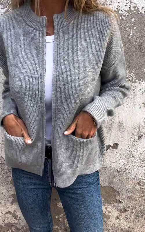 Gilet femme en maille douce et chaude au design intemporel 9