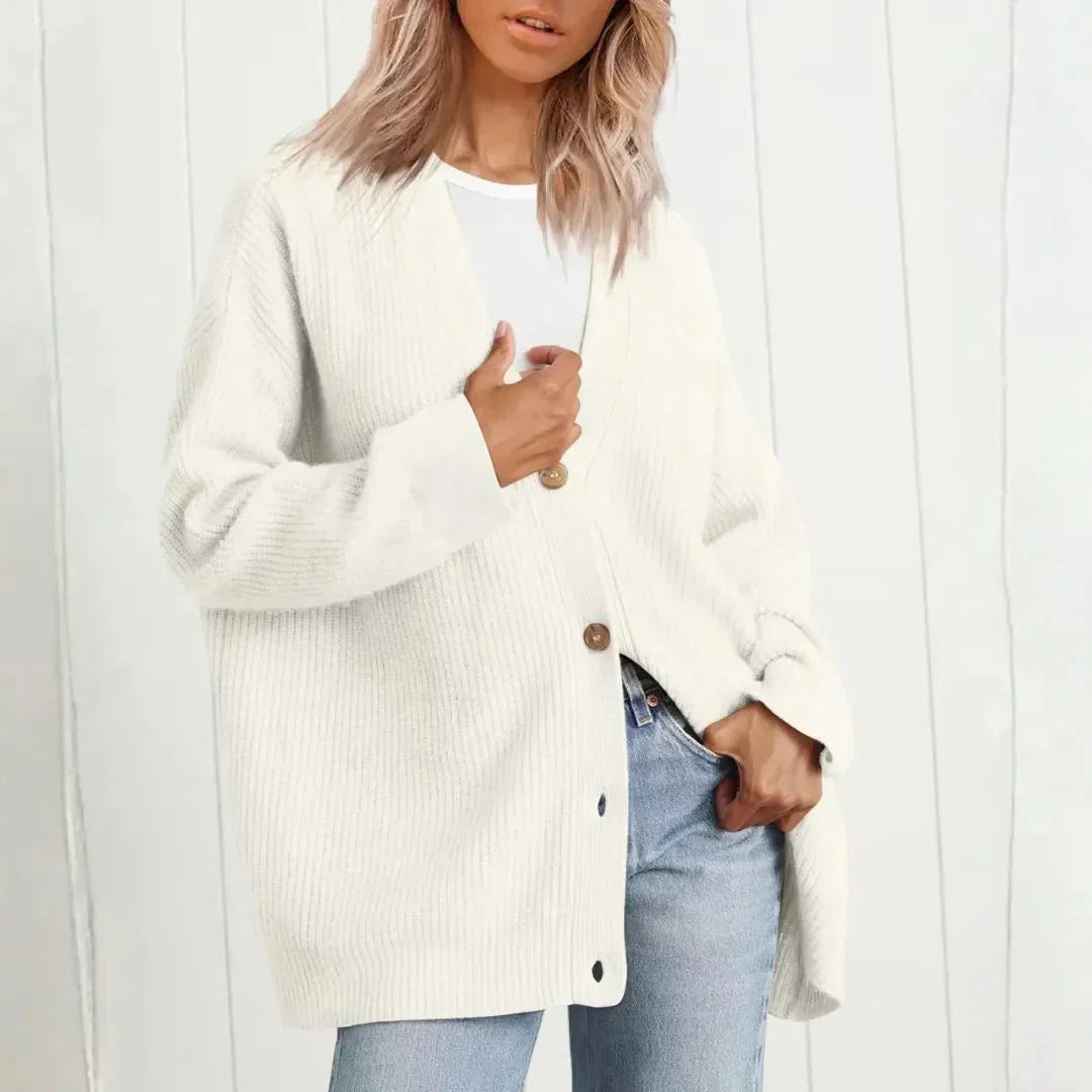 Gilet long femme oversize en maille côtelée boutonné à col V 4