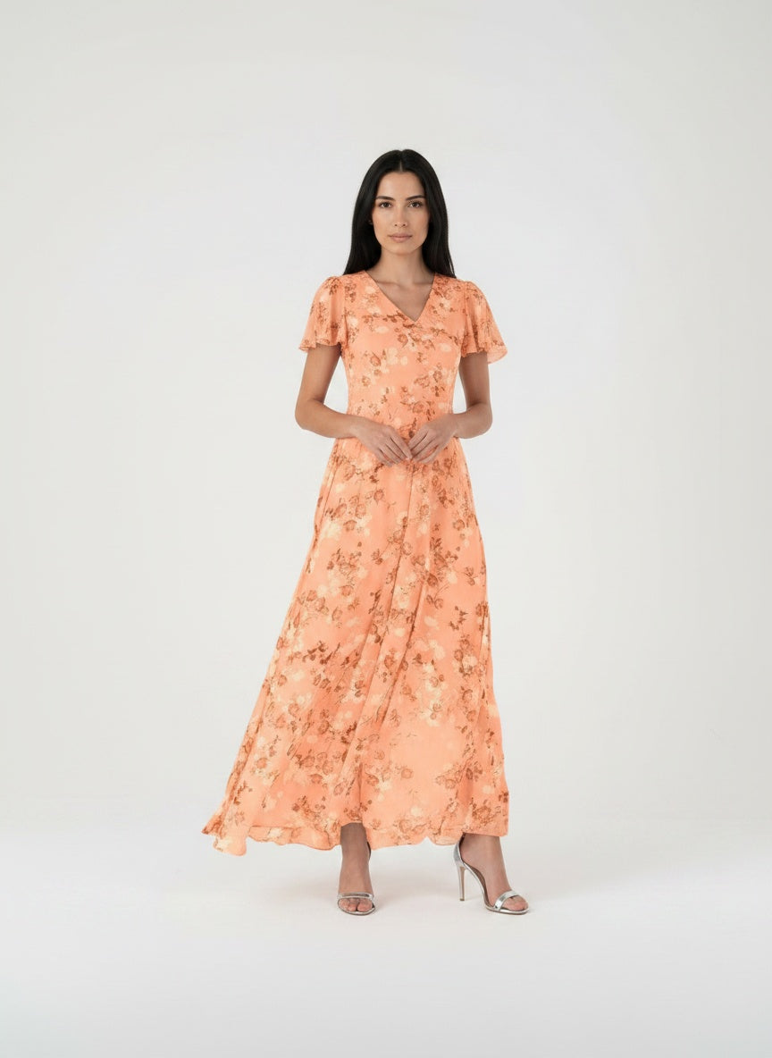 Full body view of the model wearing Robe d'été maxi formelle à imprimé floral femme
