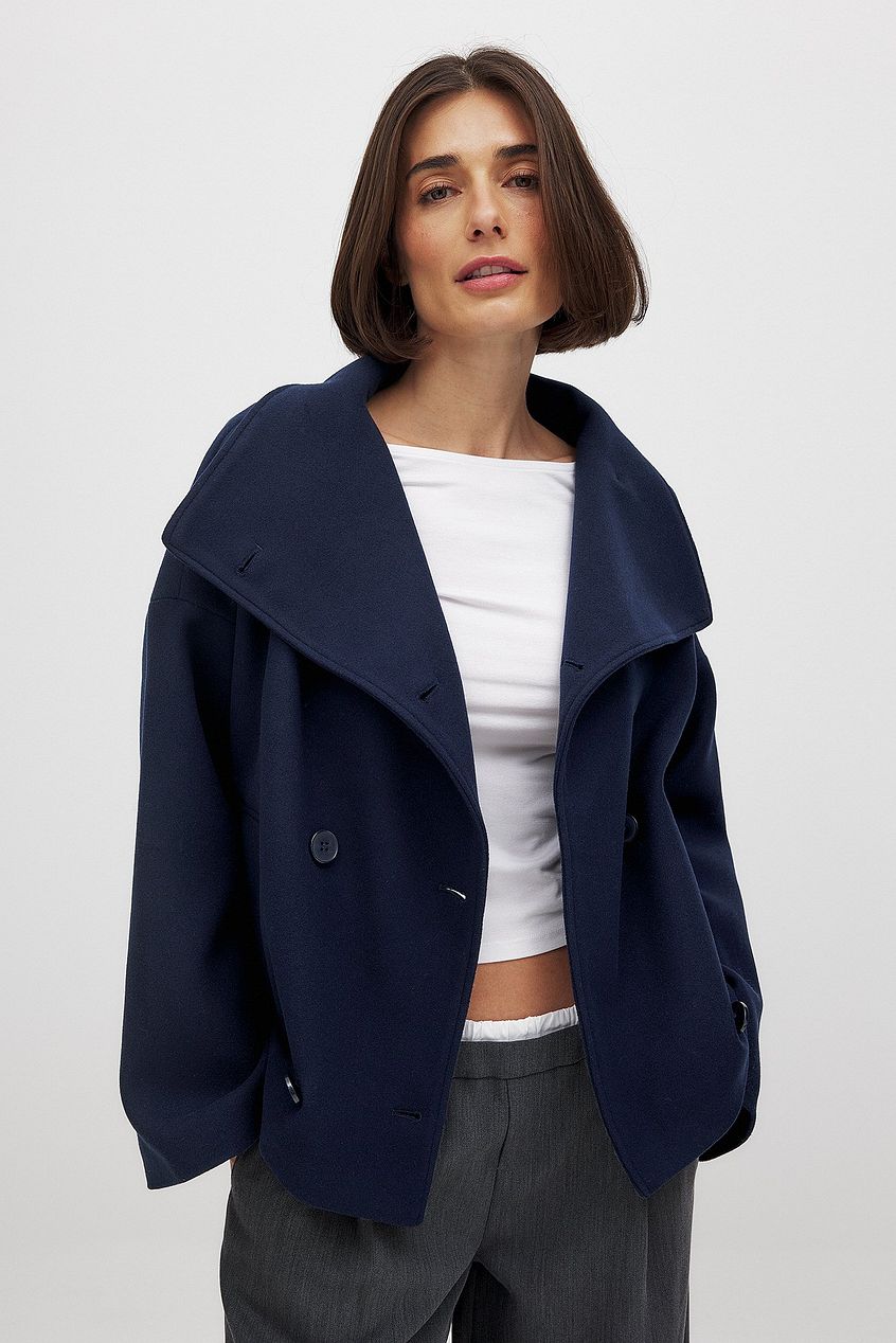 Manteau court femme croisé oversize à grand revers 6