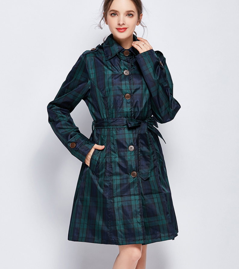 Manteau de pluie femme à carreaux avec capuche, ceinture et longueur genou 1