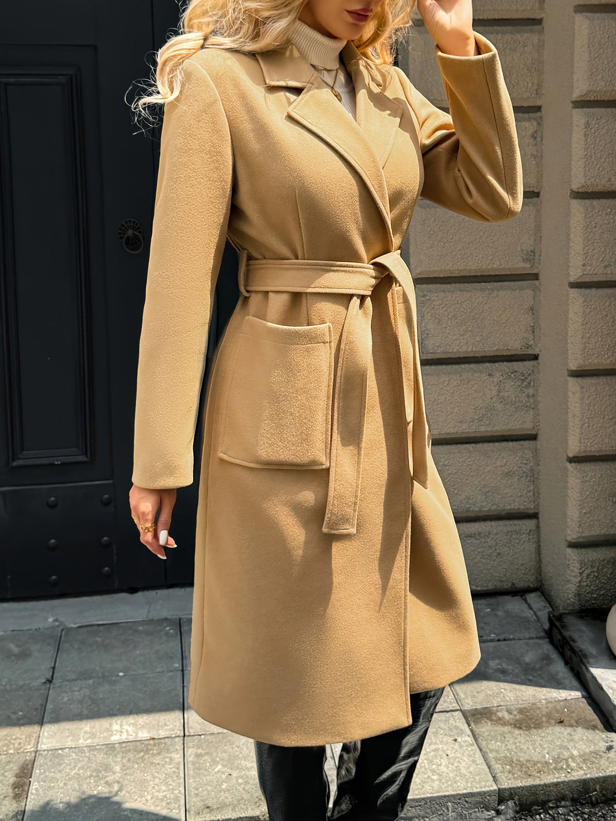 Manteau long femme en laine ceinturé à col cranté et poches plaquées 7