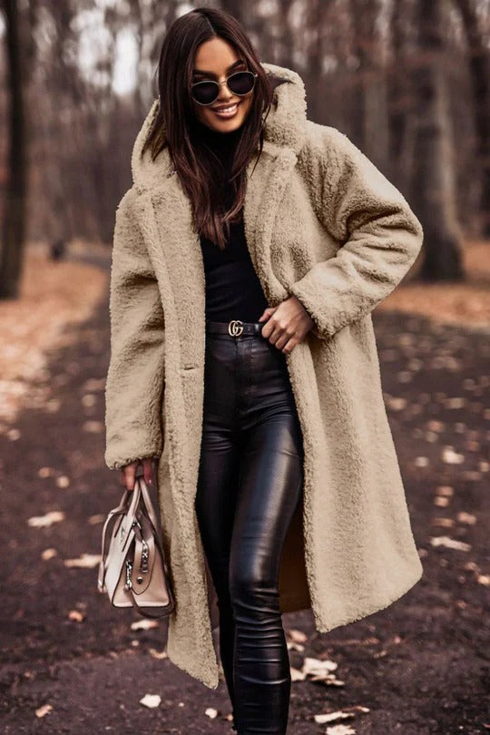 Manteau long femme en teddy à capuche coupe ample 1