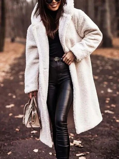 Manteau long femme en teddy à capuche coupe ample 7