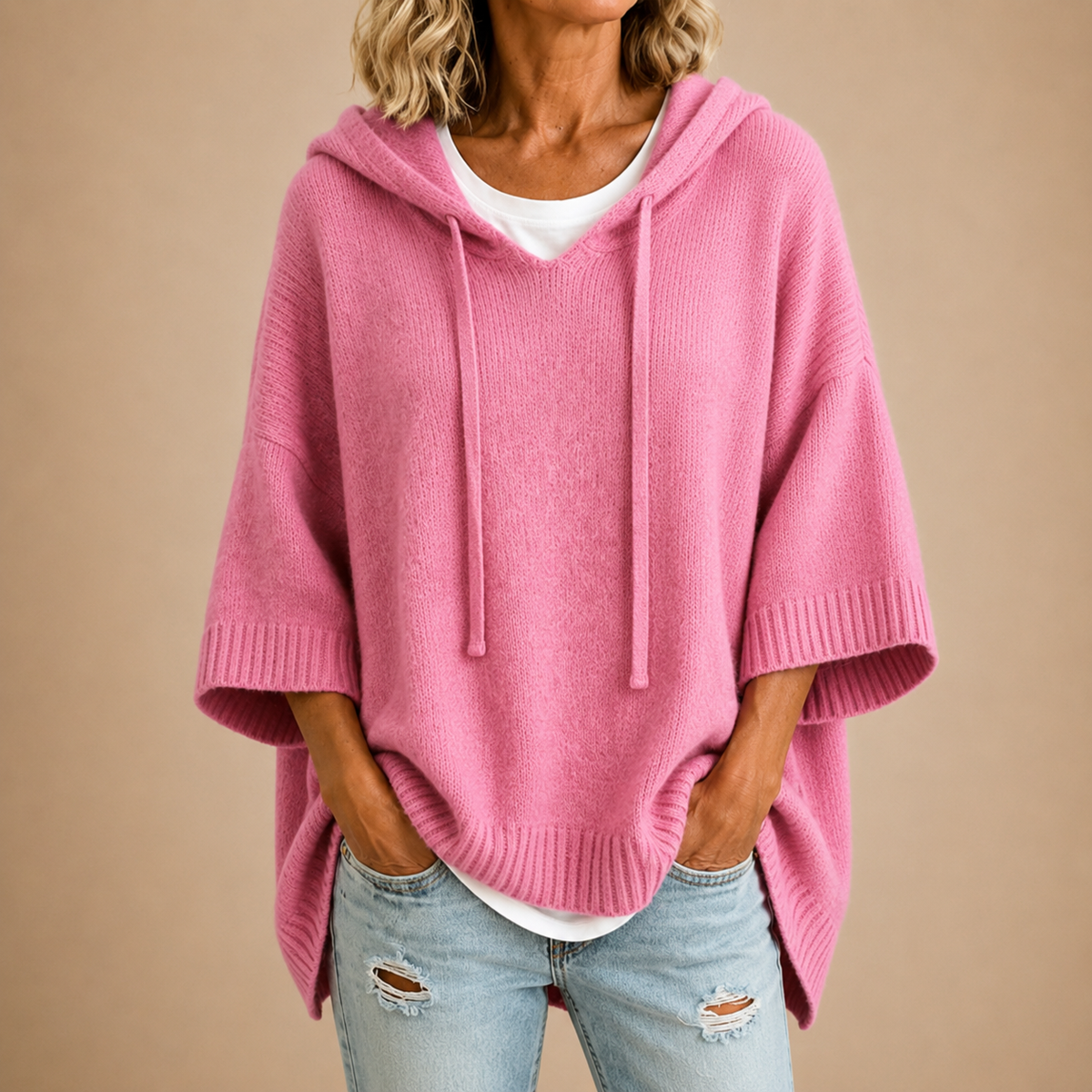 Pull à capuche femme ample à manches 3/4 et cordon de serrage 8