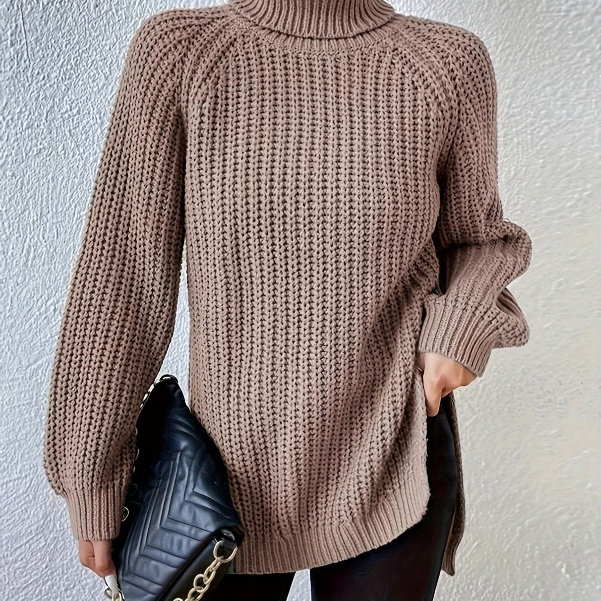 Pull col roulé femme à manches raglan et ourlet fendu 15