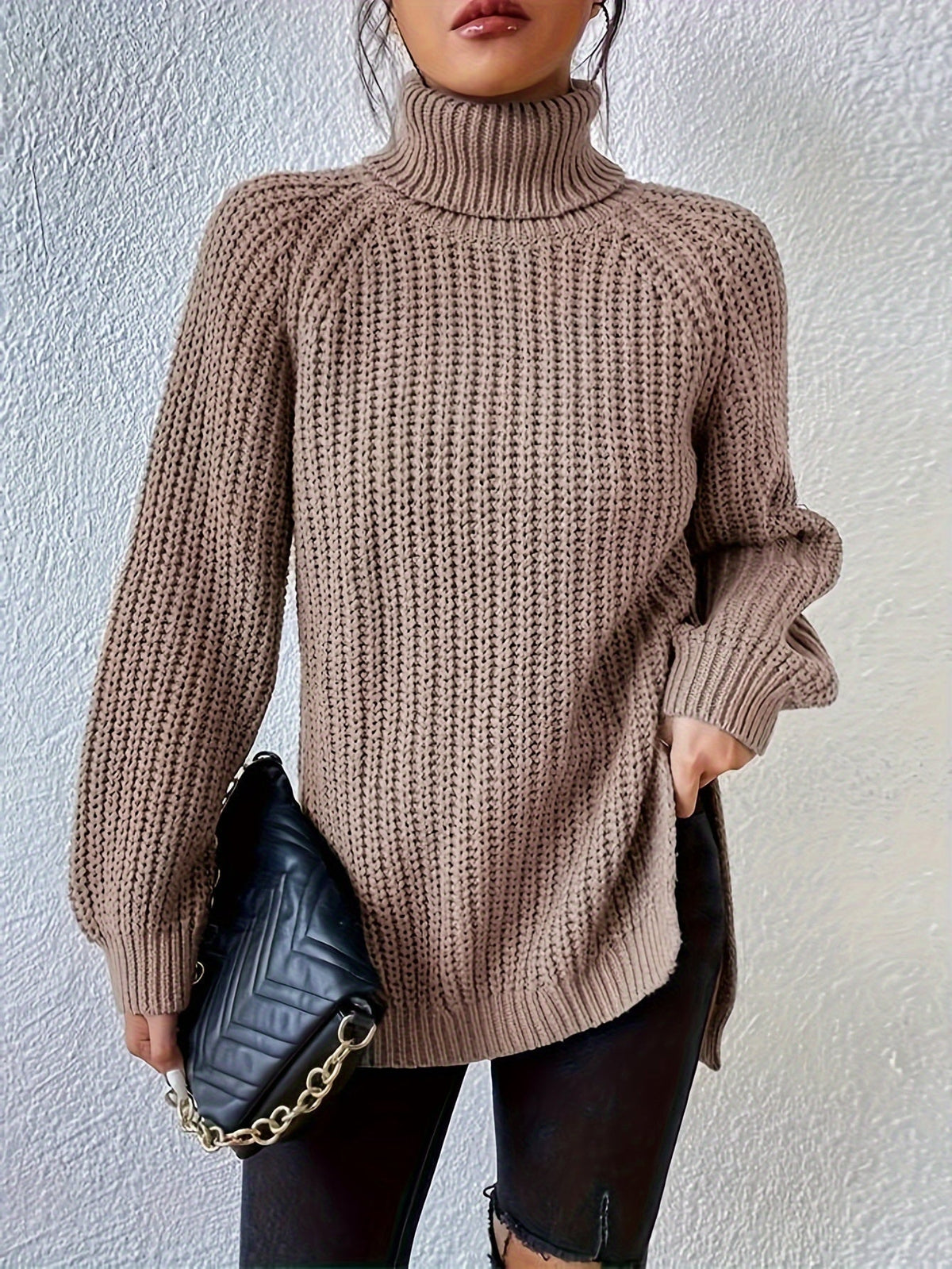Pull col roulé femme à manches raglan et ourlet fendu 4