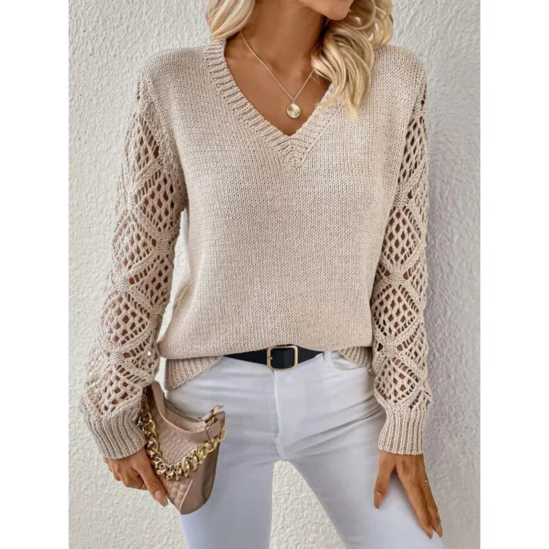 Pull en maille ajourée à col V et manches longues 5