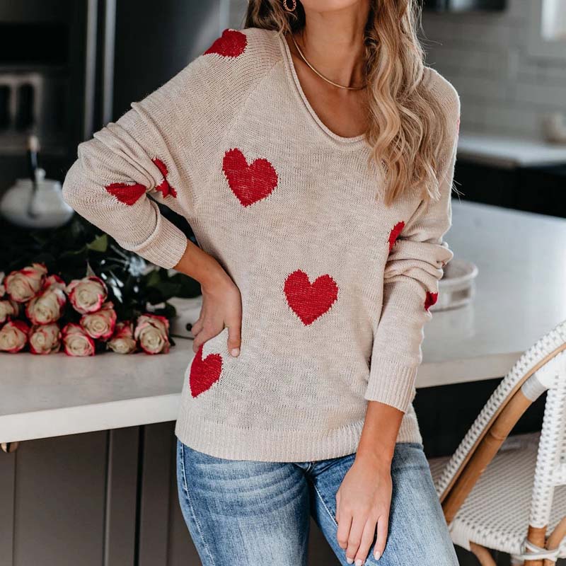 Pull en maille femme à imprimé cœurs à col en V 1
