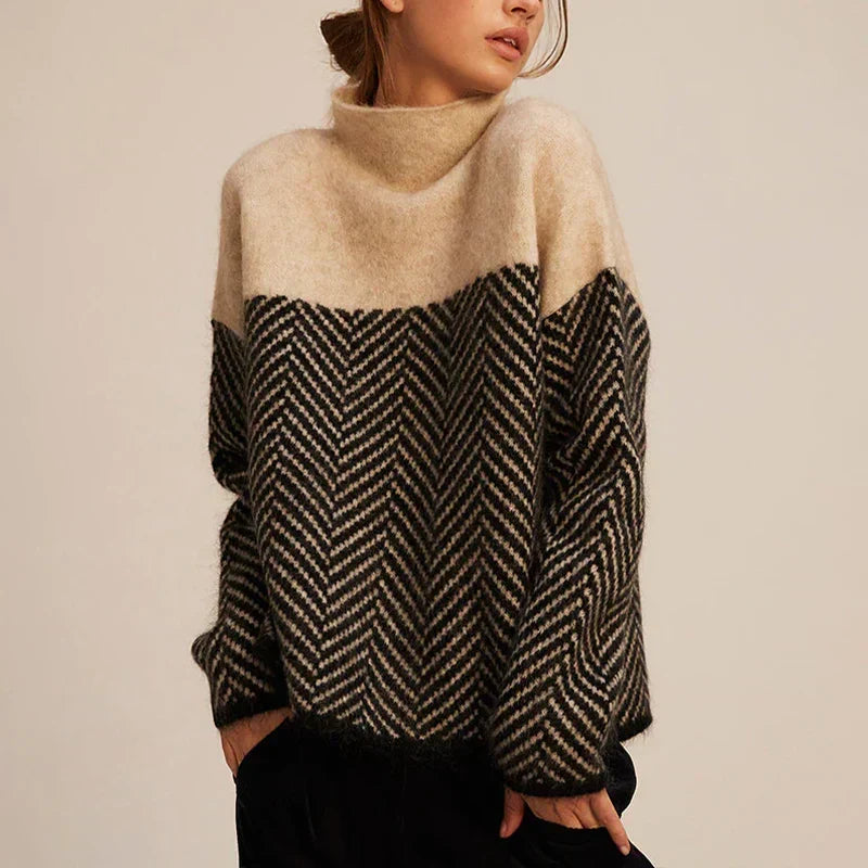 Pull femme à col haut, manches longues et tissu uni 1
