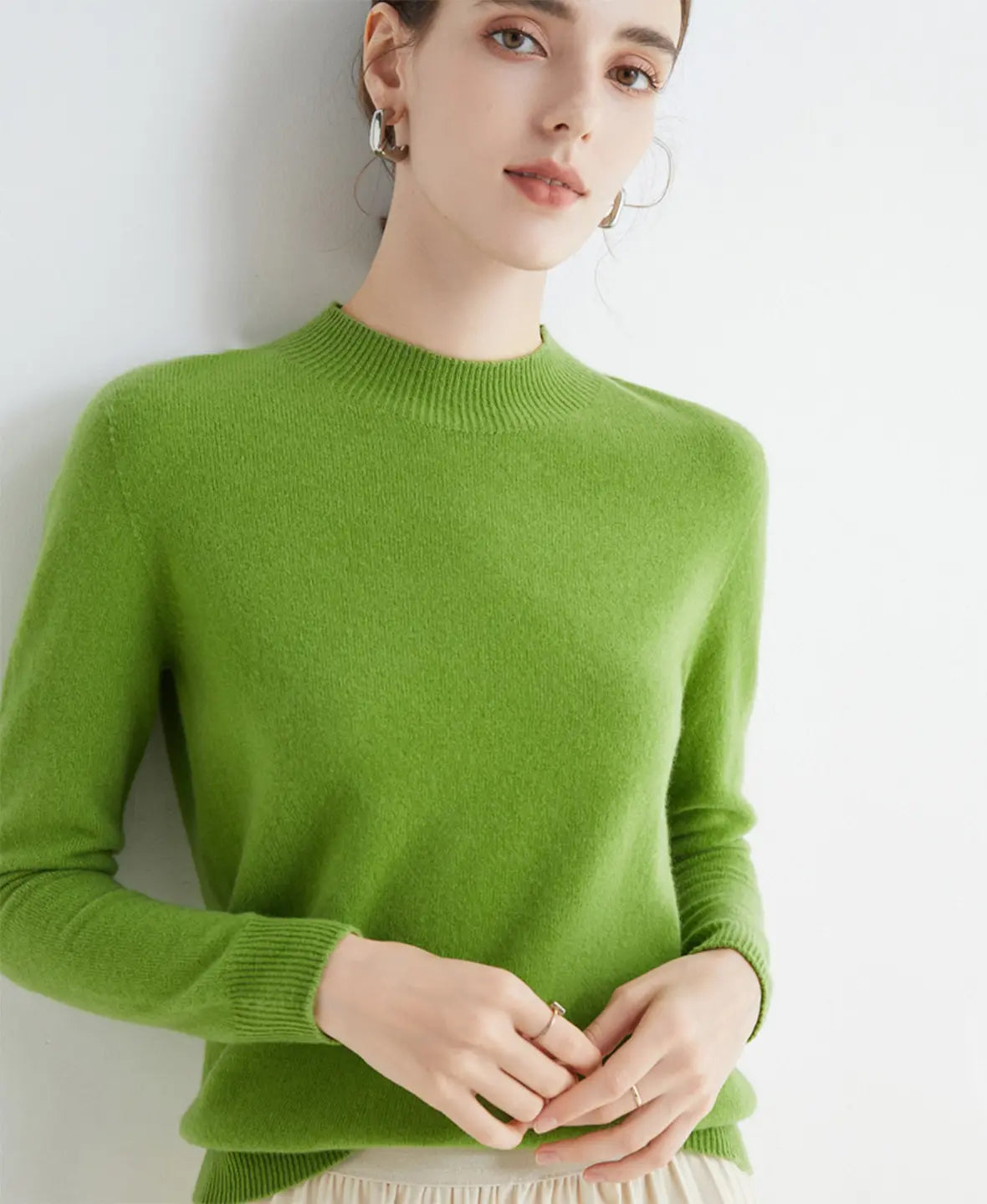 Pull femme en laine mérinos à col montant 15