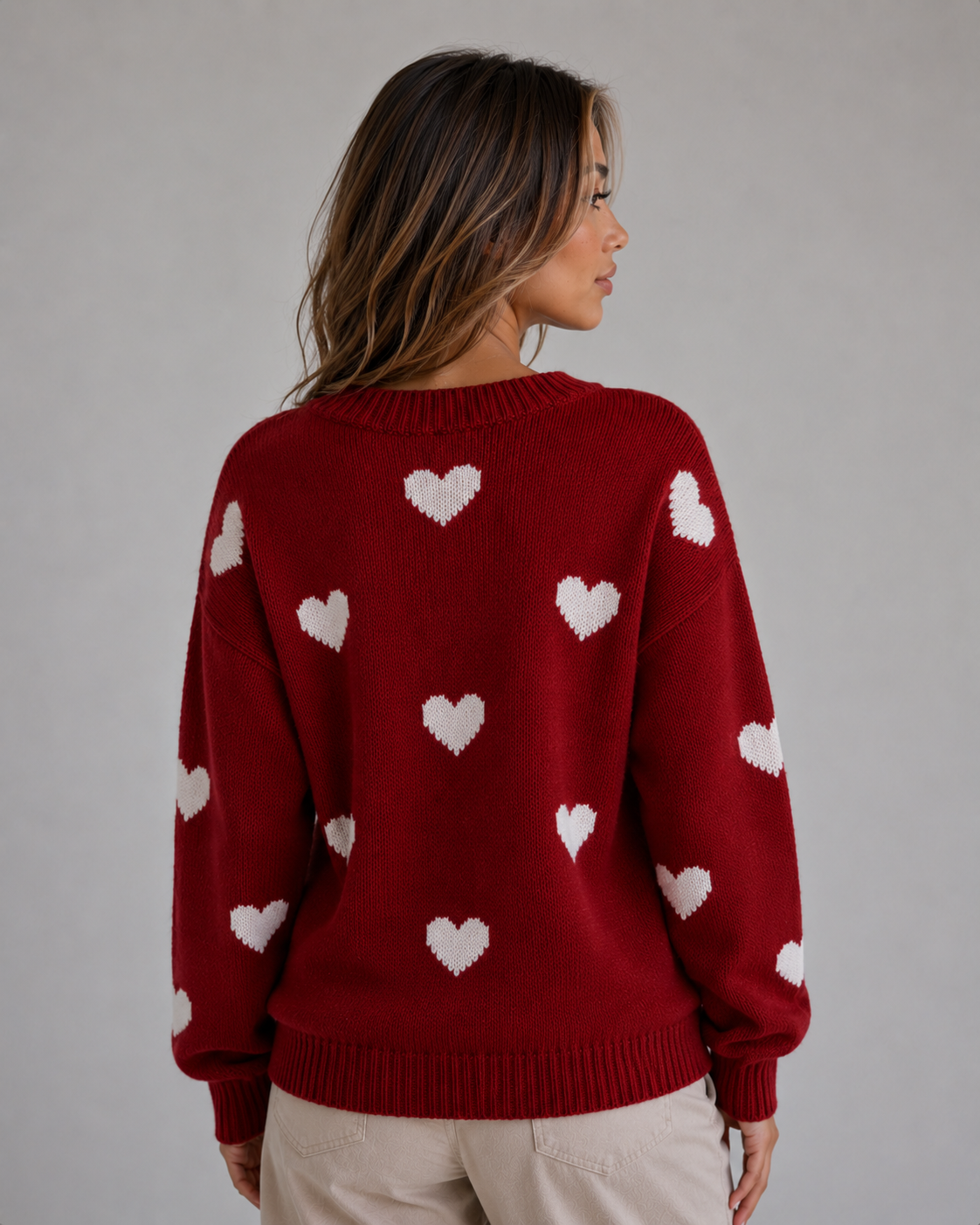Pull femme en maille à motif cœurs col rond 4