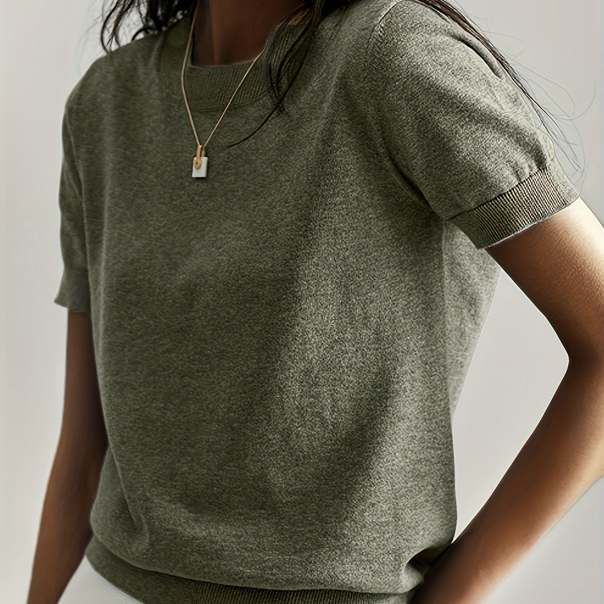 Pull fin à manches courtes col rond femme 16