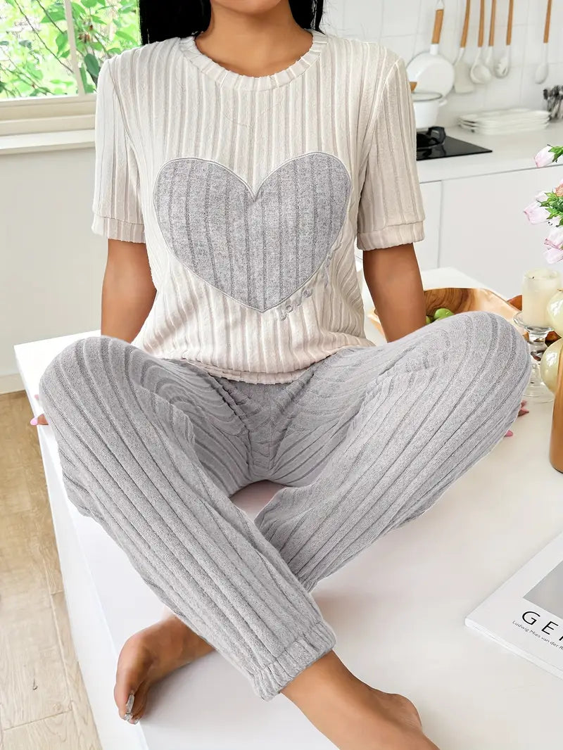 Pyjama femme deux pièces à motif cœur en maille côtelée manches courtes 2