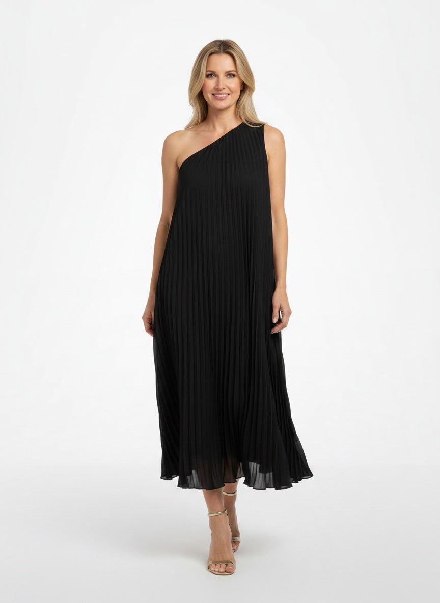 Full body view of the model wearing Robe midi asymétrique à une épaule et plis femme