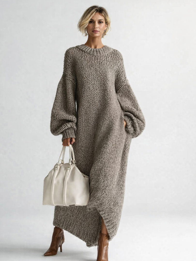 Robe pull longue en maille oversize à col rond 3