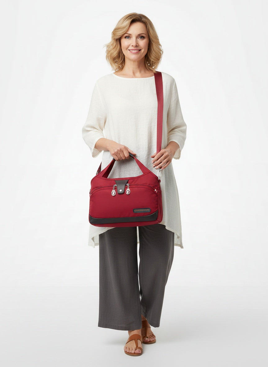 Full body view of the model wearing Sac à main antivol élégant femme