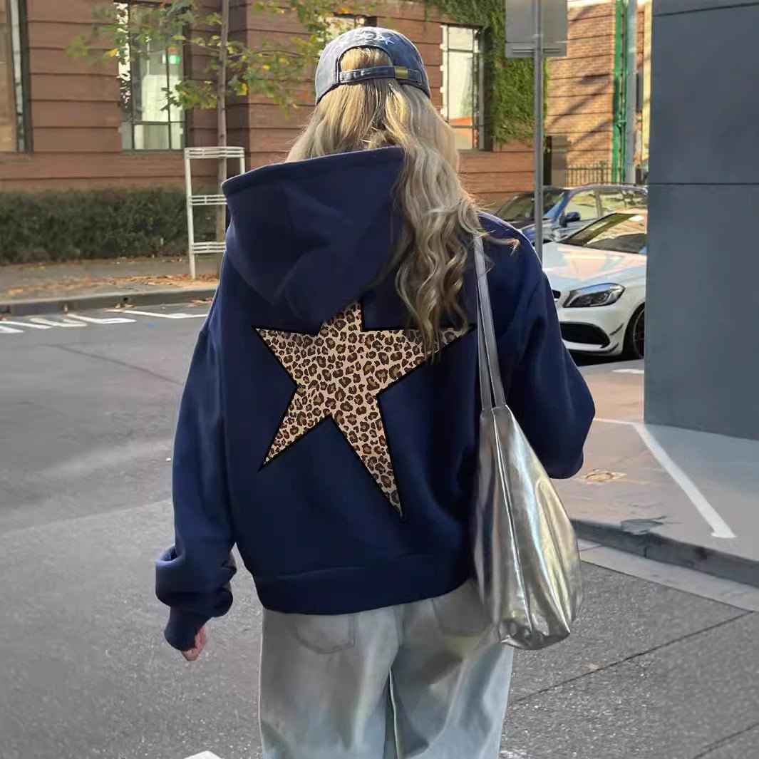 Sweat à capuche femme oversize imprimé léopard étoile 1