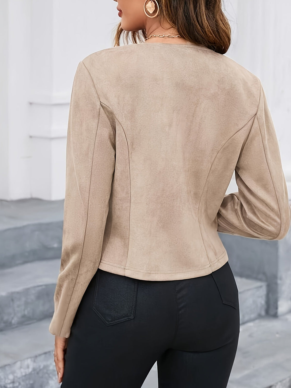 Veste courte en suédine femme zippée sans col 4